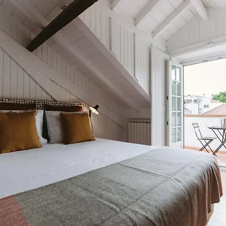 19 Tile Ceramic Concept - By Unlock Guest house
