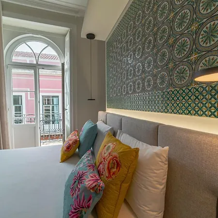 Guest house 19 Tile Ceramic Concept - By Unlock Caldas Da Rainha