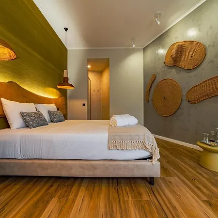 Guest house 19 Tile Ceramic Concept - By Unlock Caldas Da Rainha
