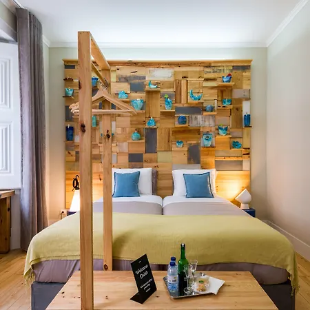 19 Tile Ceramic Concept - By Unlock Casa de hóspedes Caldas Da Rainha