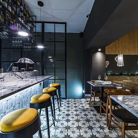 Guest house 19 Tile Ceramic Concept - By Unlock Caldas Da Rainha