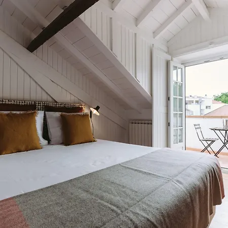 Pensionat 19 Tile Ceramic Concept - By Unlock Caldas Da Rainha