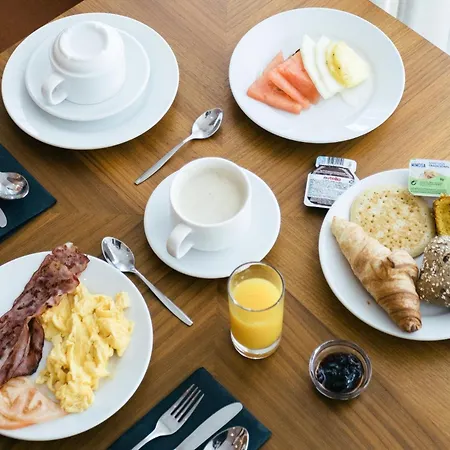 Guest house 19 Tile Ceramic Concept - By Unlock Caldas Da Rainha