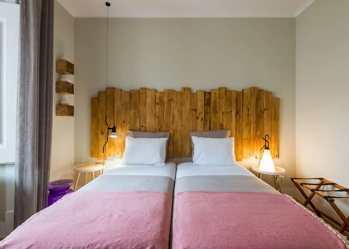 Guest house 19 Tile Ceramic Concept - By Unlock