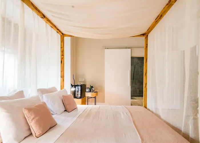 Guest house 19 Tile Ceramic Concept - By Unlock