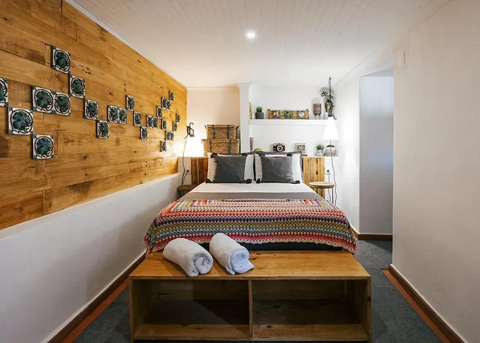 Guest house 19 Tile Ceramic Concept - By Unlock